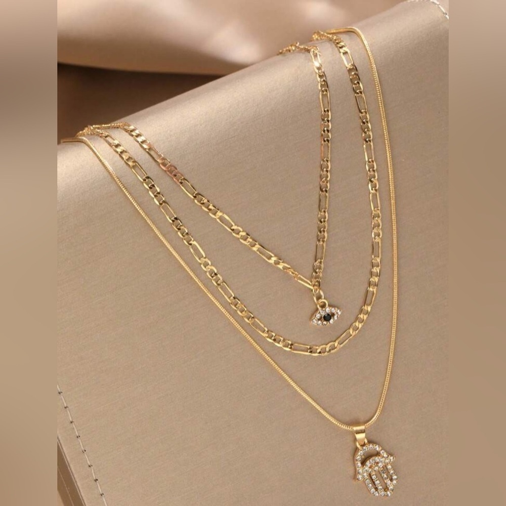 Gold 1pc Layered Hamsa and Evil Eye Necklace - Picture 2 of 3